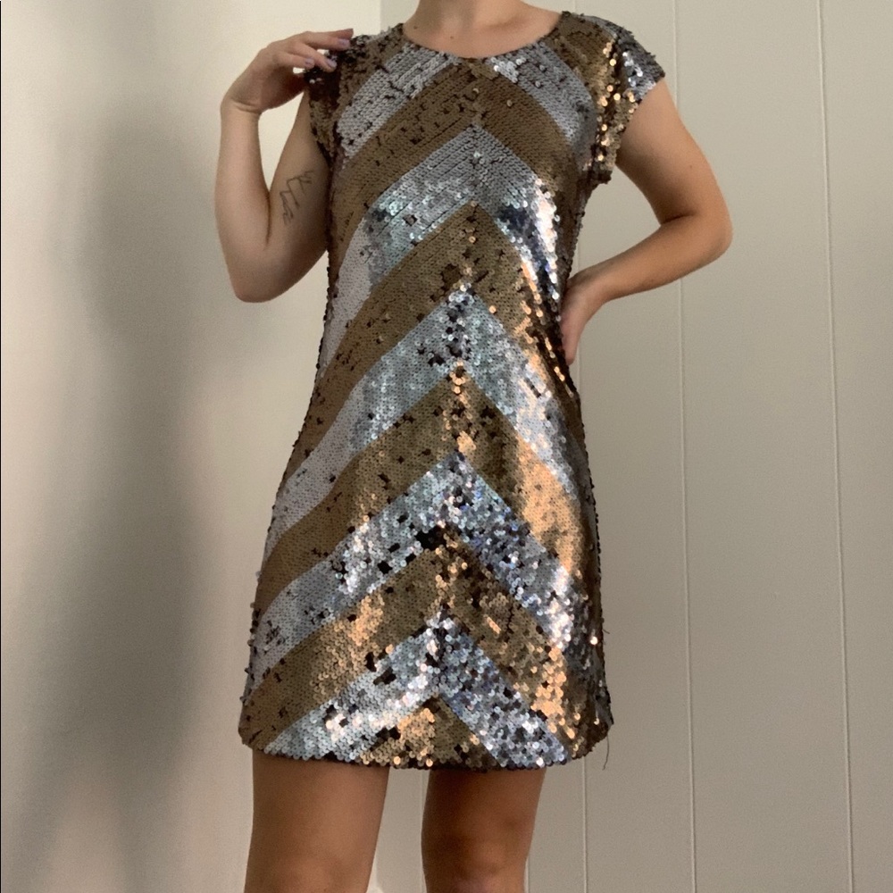 Alice and Olivia mini